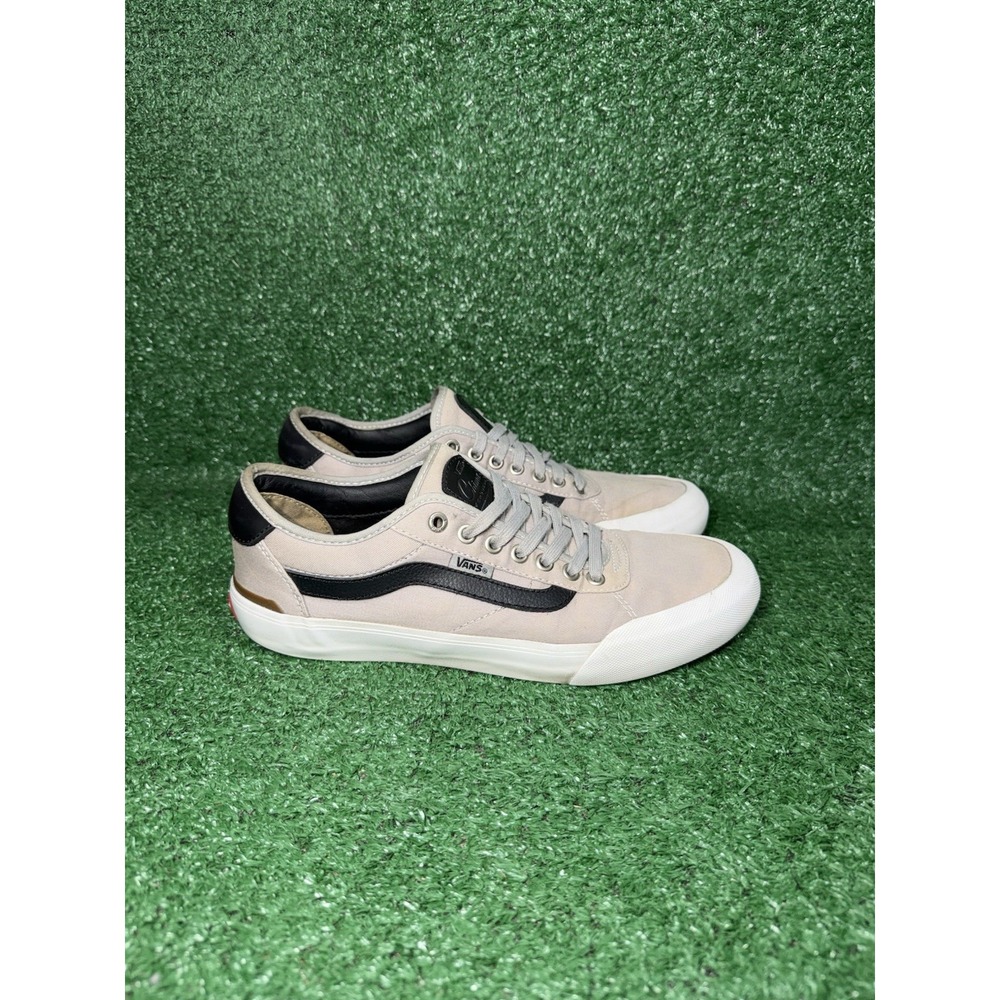 Vans Chima Ferguson Pro 2 Mens Size 9.5 Grey Beige Low Top Skate Shoes Sneakers
